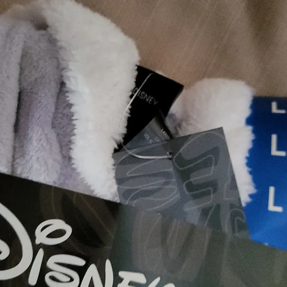 DISNEY Lounger with hood, LARGE, NWT - Picture 4 of 9